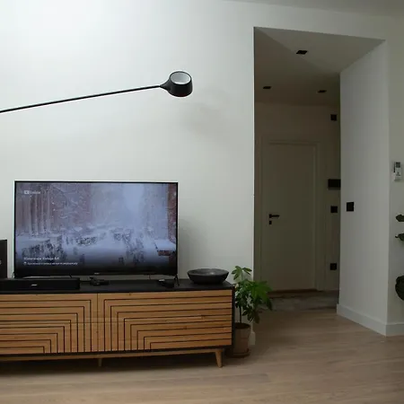 Waterfront Sunshine Белград