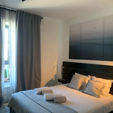 Waterfront Sunshine *